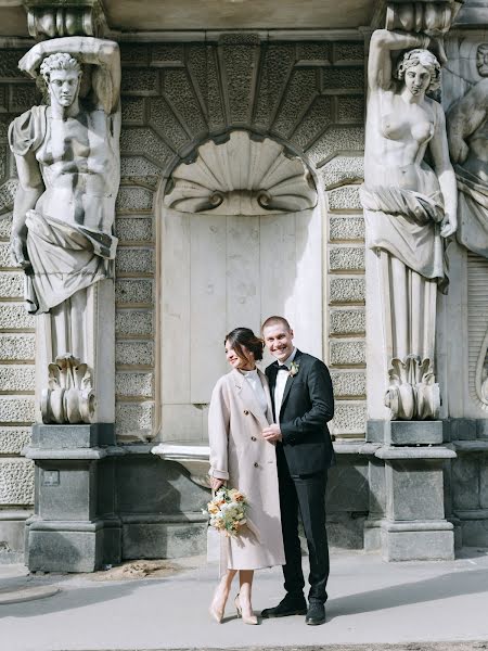 Fotografo di matrimoni Luiza Smirnova (luizasmirnova). Foto del 3 maggio 2018