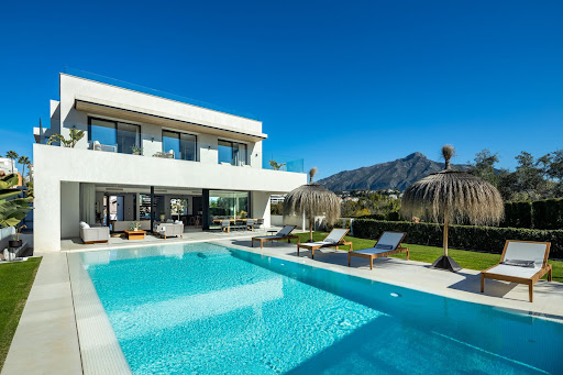Villa with pool and terrace 1