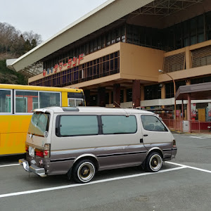 ハイエースワゴン