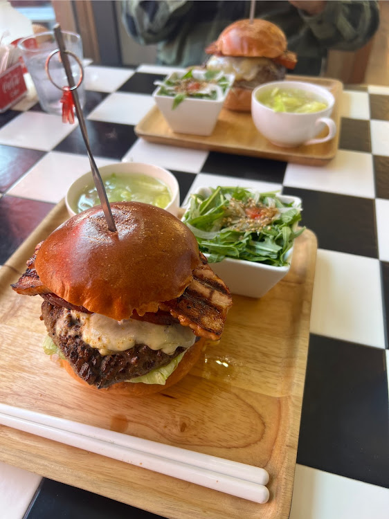 ハイゼットカーゴのMOMIJI・ハンバーガー屋・和田山・また行きたくなるに関するカスタム事例の投稿画像6枚目