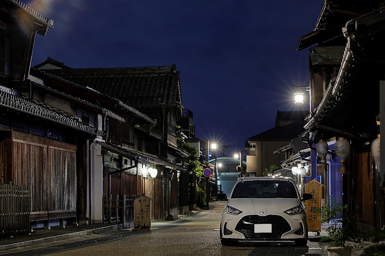 ヤリスの俺たち早朝・俺たち望遠・古い町並み・138タワー・discover＿ctに関するカスタム事例の投稿画像1枚目