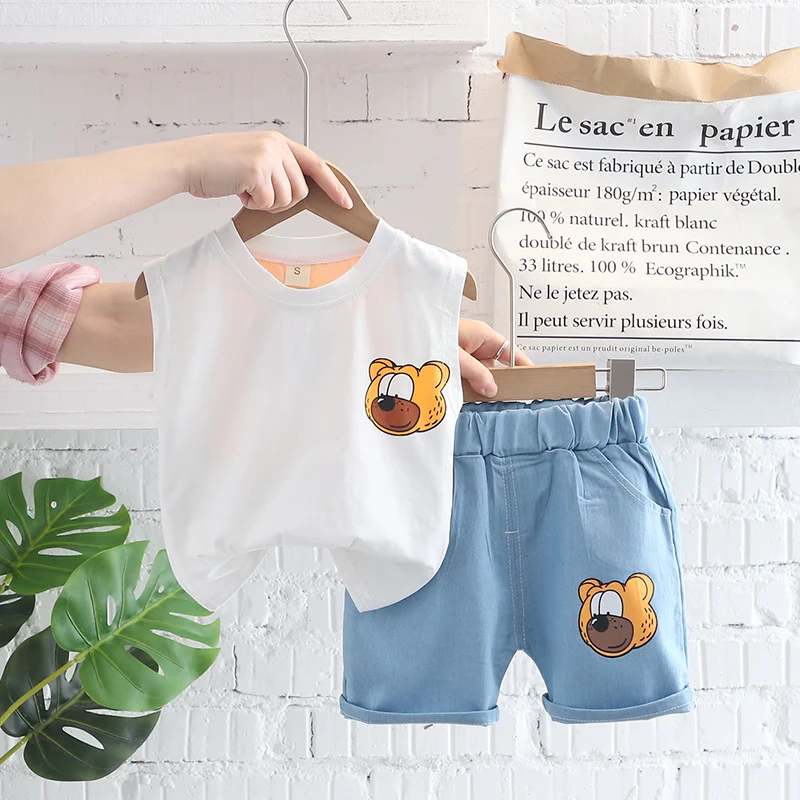 Kinderkleding jongens vest pak zomer. Lichte en luchtige outfit voor jongens. Ideaal voor speciale gelegenheden en dagelijks gebruik, comfortabel.