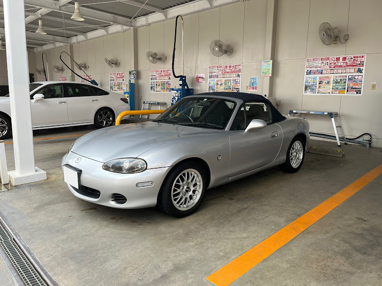 ロードスターのNB6C・納車・金欠大学生に関するカスタム事例の投稿画像1枚目