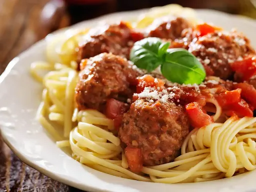 Meatballs In Tomato Sauce Pasta