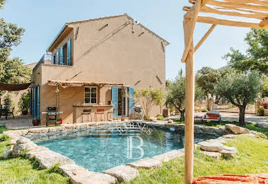 Villa with pool 7