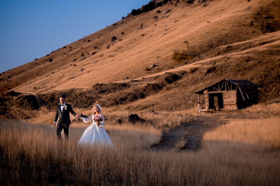 Photographe de mariage Cosmin Calispera (cosmincalispera). Photo du 5 octobre 2023