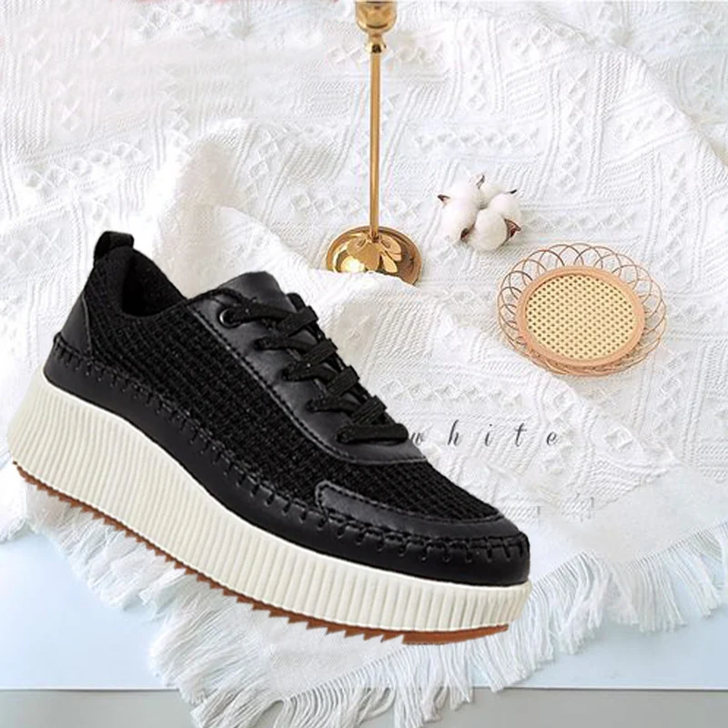 Chaussures de sport à plateforme pour femme, décontractées et tendance, confortables au quotidien, parfaites pour un look sportif et élégant.