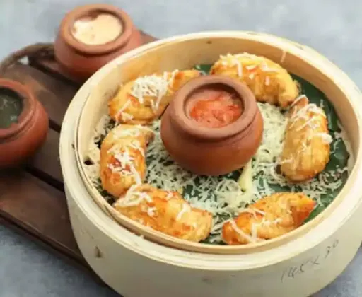 Chicken Cheese Peri Peri Momos