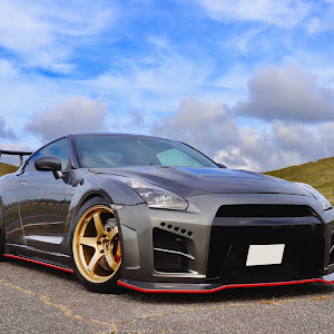 NISSAN GT-R R35