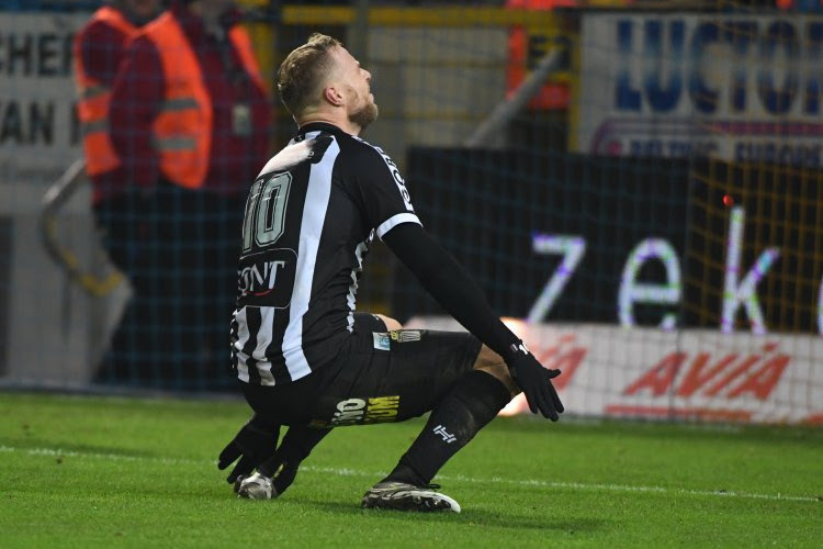 Le 4-4-2 de Charleroi ? "J'ai voulu faire passer un message"