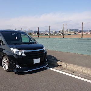 ノア ZRR80W