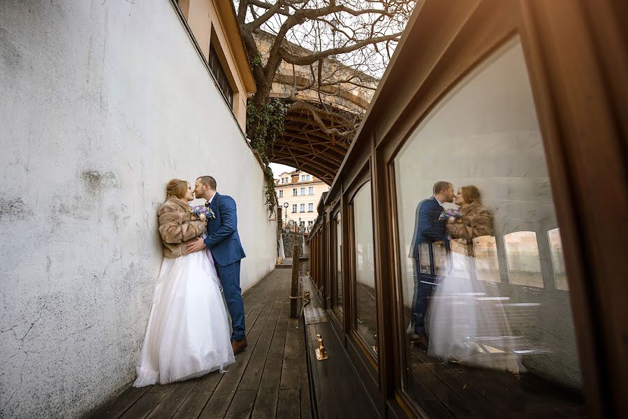 Fotógrafo de casamento Artem Danilov (alkor2206). Foto de 10 de abril 2020