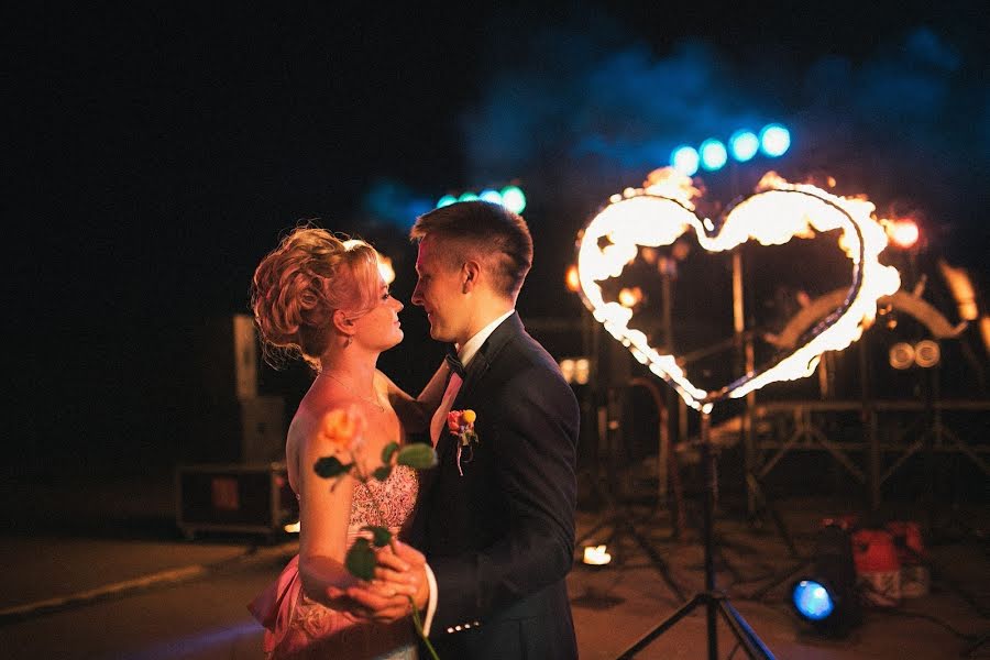 Fotografo di matrimoni Vova Chi (chirin). Foto del 28 luglio 2014