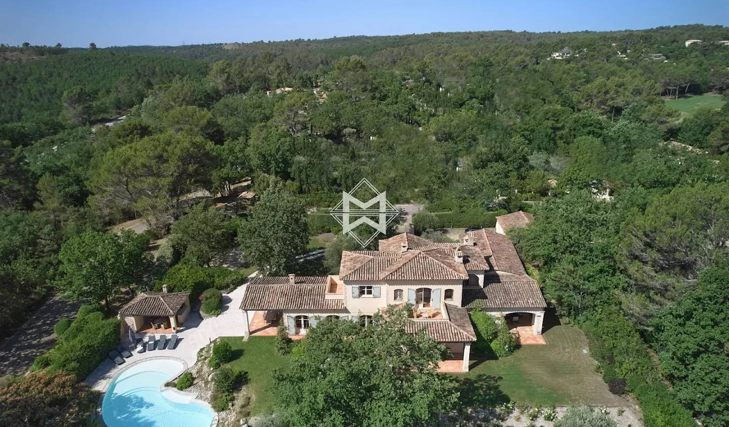 Villa with pool and terrace Fayence