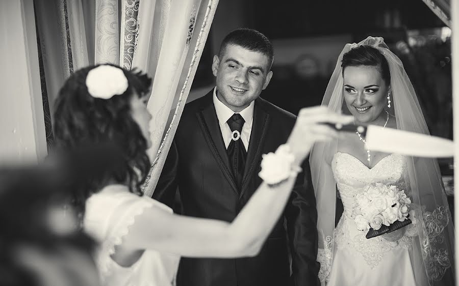 Fotografo di matrimoni Daniel Cretu (daniyyel). Foto del 18 novembre 2013