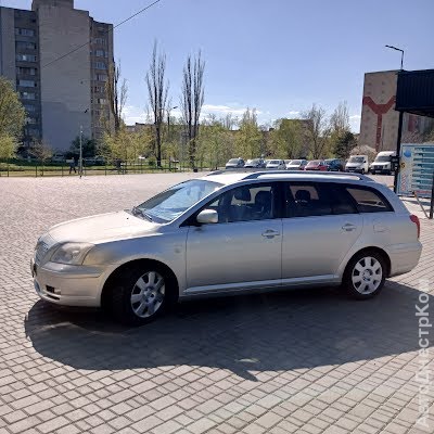 продам авто Toyota Avensis Avensis Wagon II фото 5