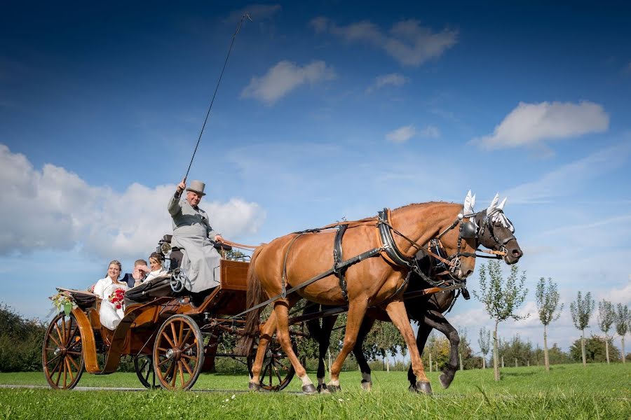 Fotografer pernikahan Andrea Rusch (rusch). Foto tanggal 18 Maret 2022