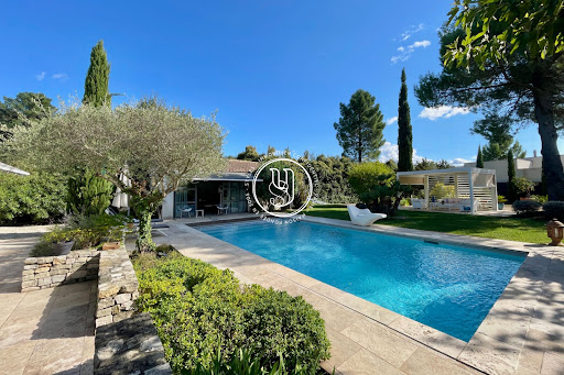 House with pool and terrace 1
