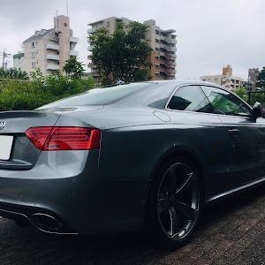 RS5 クーペ B8