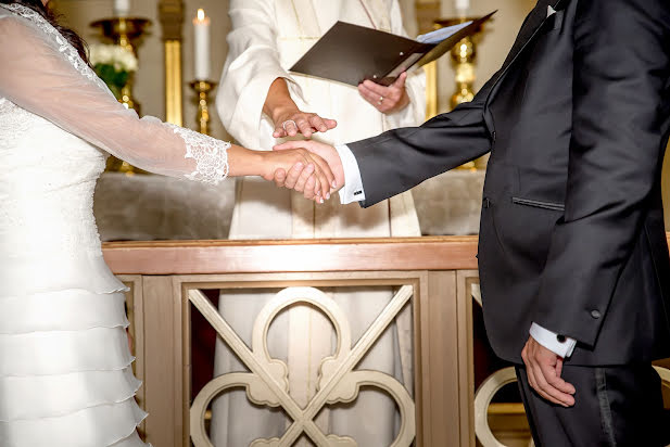 Fotografo di matrimoni Elena Sellberg (studioelenafoto). Foto del 4 aprile 2022