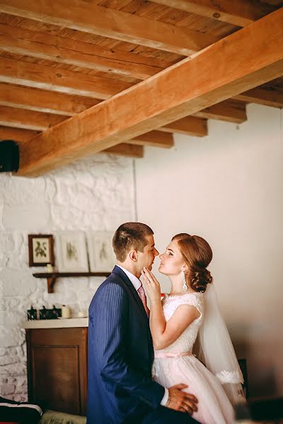 Fotógrafo de casamento Yuliya Boyarina (juliyaboy). Foto de 7 de agosto 2016