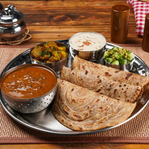 Dal Makhani Paratha Executive Thali