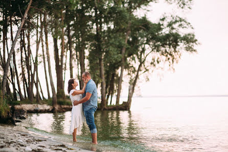 Fotógrafo de bodas Maksim Maksimenko (2maxfoto). Foto del 16 de julio 2015