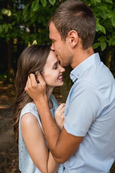 Fotógrafo de casamento Yana Petrus (petrusphoto). Foto de 13 de setembro 2018