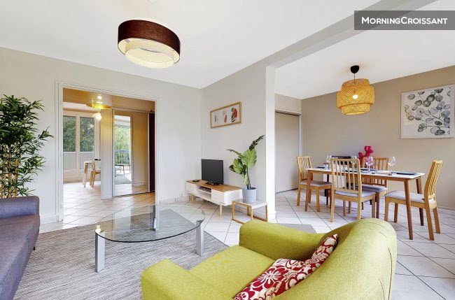 Location meublée appartement 3 pièces 67 m² à Caluire-et-Cuire (69300), 1 835 €