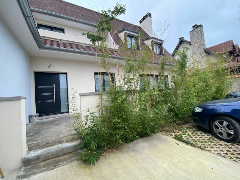 Vente maison 5 pièces 150 m² à Saint-maur-des-fosses (94100), 1 049 000 €