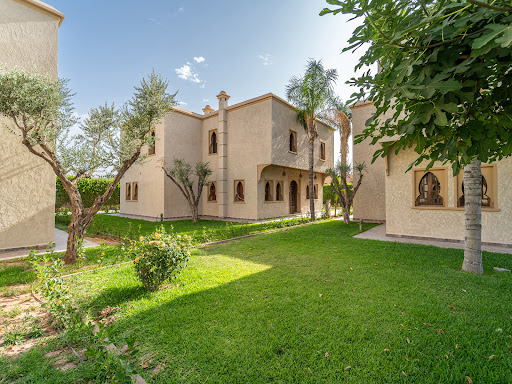 Villa avec piscine et jardin 4