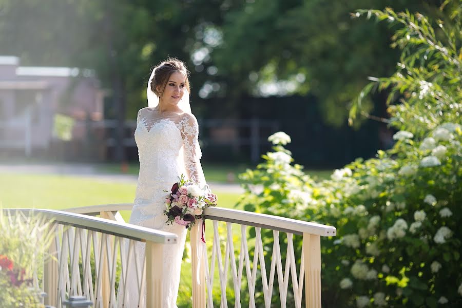 Fotografo di matrimoni Olesya Kareva (olisa911). Foto del 5 settembre 2017