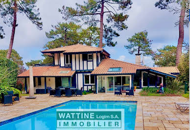 Maison avec piscine en bord de mer 16