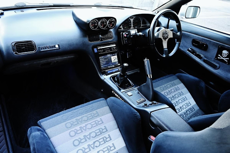 スープラのRPS13改・JZS155・180SX・クラウン・内装紹介に関するカスタム事例の投稿画像3枚目
