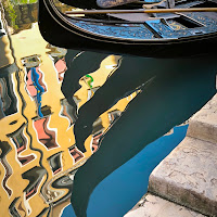 I colori di Venezia riflessi sull'acqua di Rosella Bagarotto