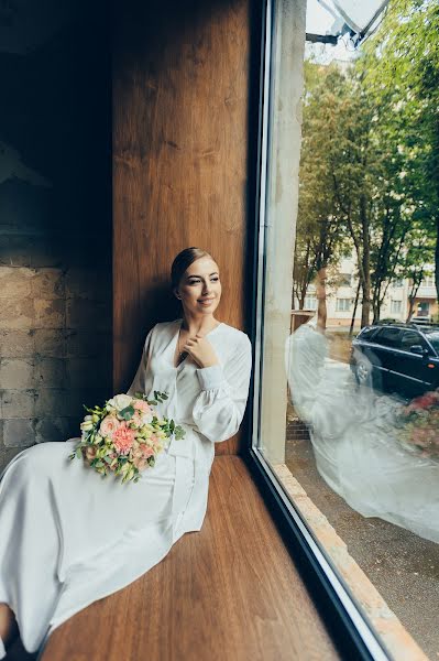 Fotografo di matrimoni Evgeniy Khoptinskiy (jujikk). Foto del 1 ottobre 2022