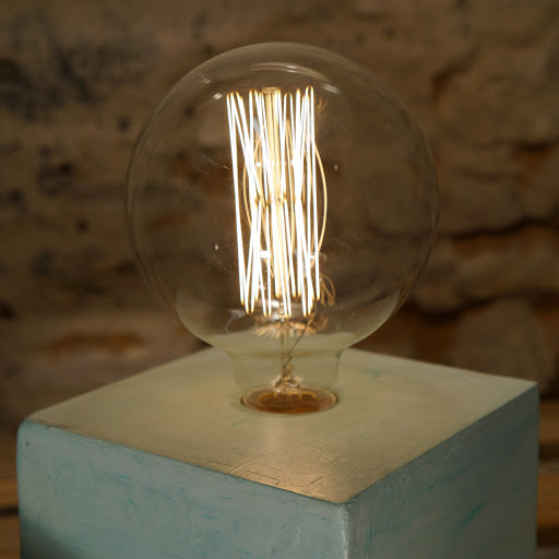 lampe cube béton vert d'eau avec ampoule à filament style edison