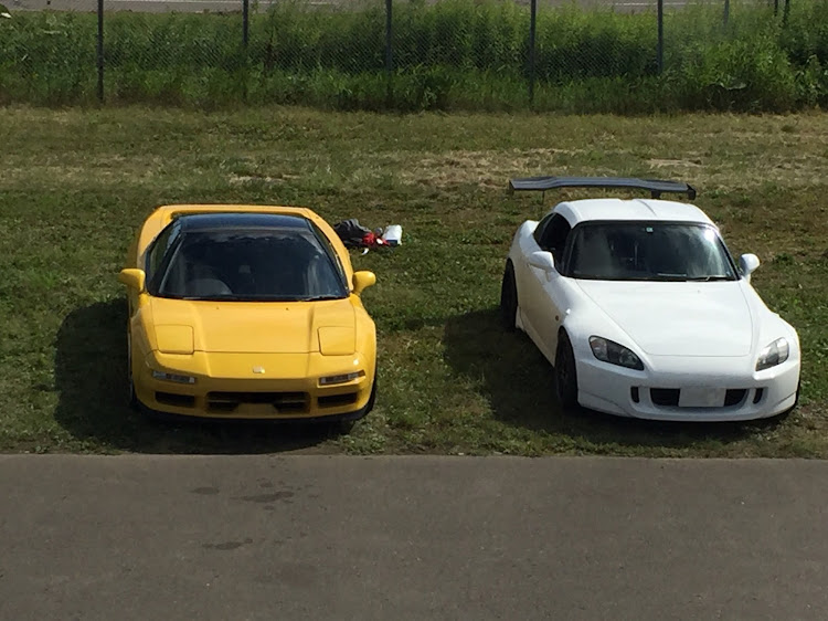 NSXのドライブ・札幌・十勝スピードウェイ・レッドメモリー・希少車？に関するカスタム事例の投稿画像4枚目