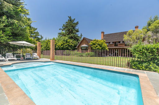 Maison avec piscine et jardin 1