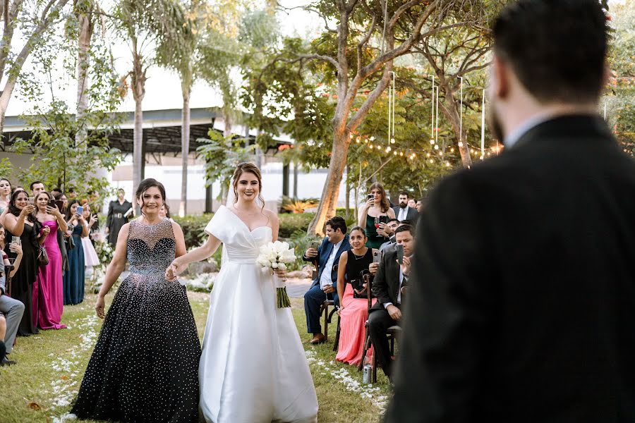 Wedding photographer Alejandra Zapata (alezapatafoto). Photo of 27 November 2023