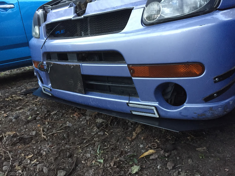 プレオのDIY・レッドメモリー・フロントスポイラー取り付け・小学生に関するカスタム事例の投稿画像2枚目