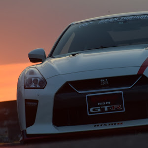 NISSAN GT-R R35