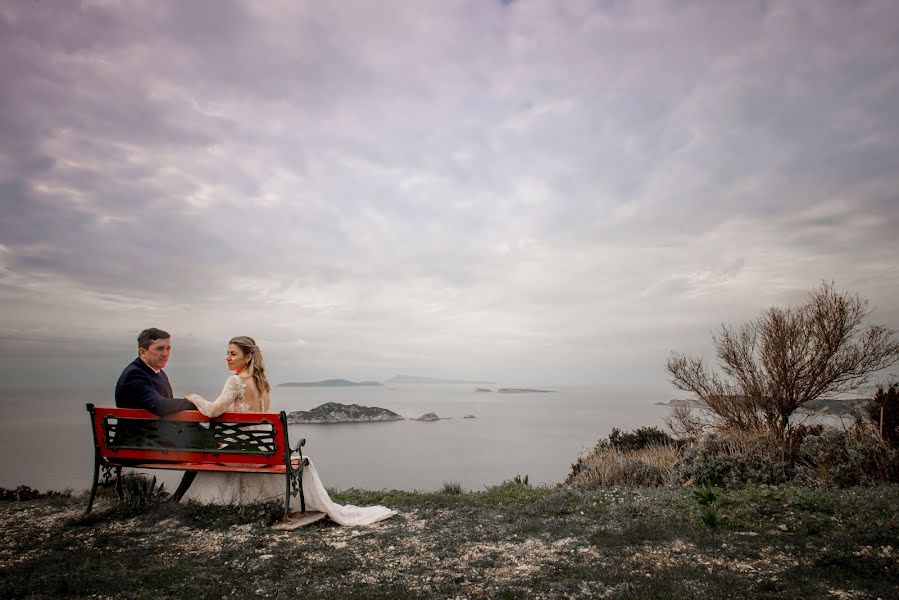 Fotografo di matrimoni Marina Mazi (marinamazi). Foto del 13 gennaio 2020