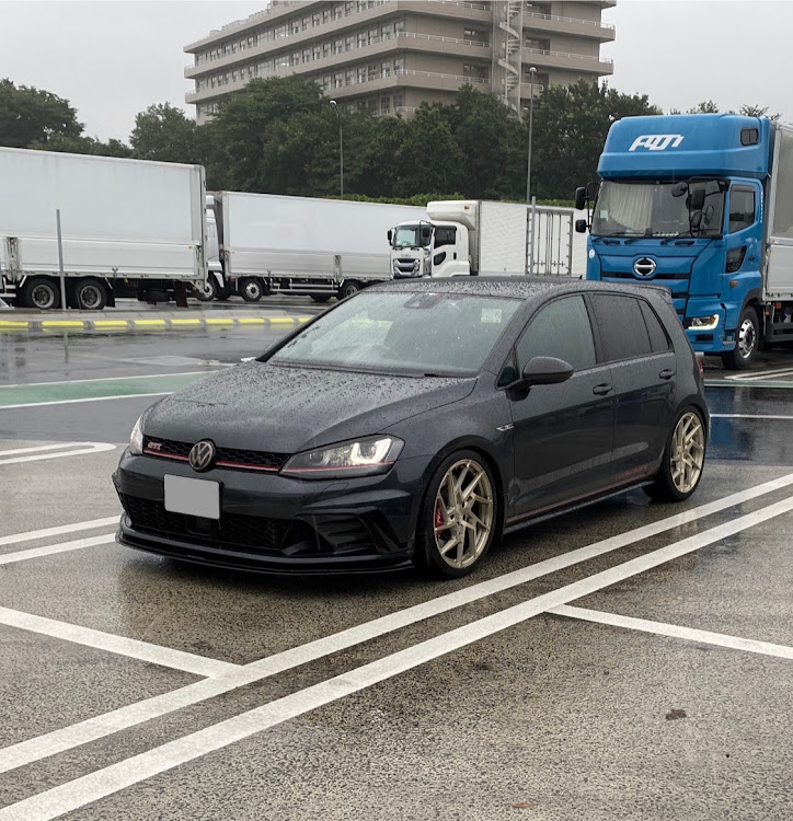ゴルフGTIの無くなるなSHELL❣️・日本中が雨☔️に関するカスタム事例の投稿画像2枚目