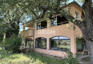 Villa with pool and terrace 2