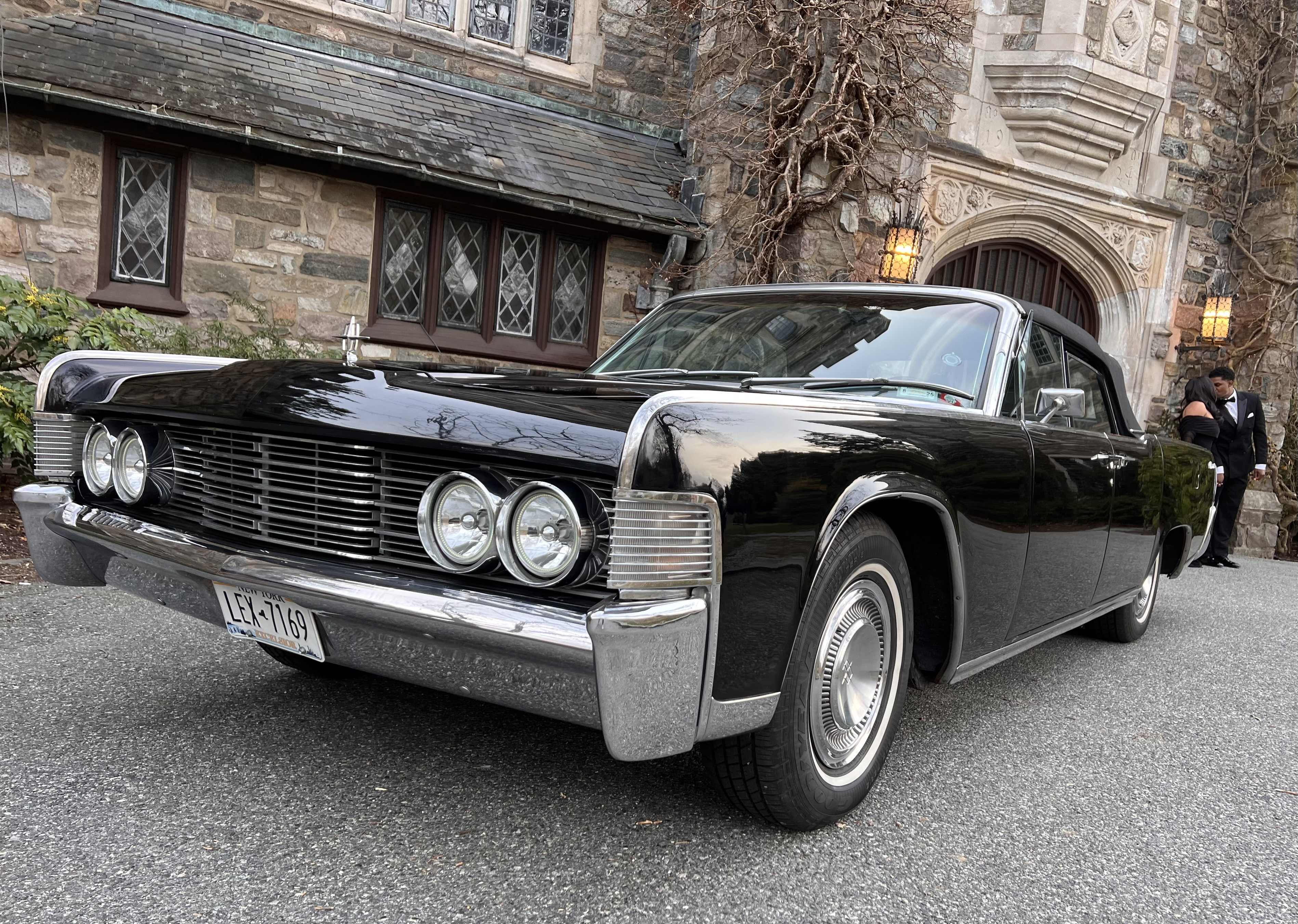 Lincoln Continental Hire Westbury