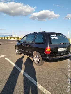 продам авто Chrysler Voyager Voyager II (GS) фото 2