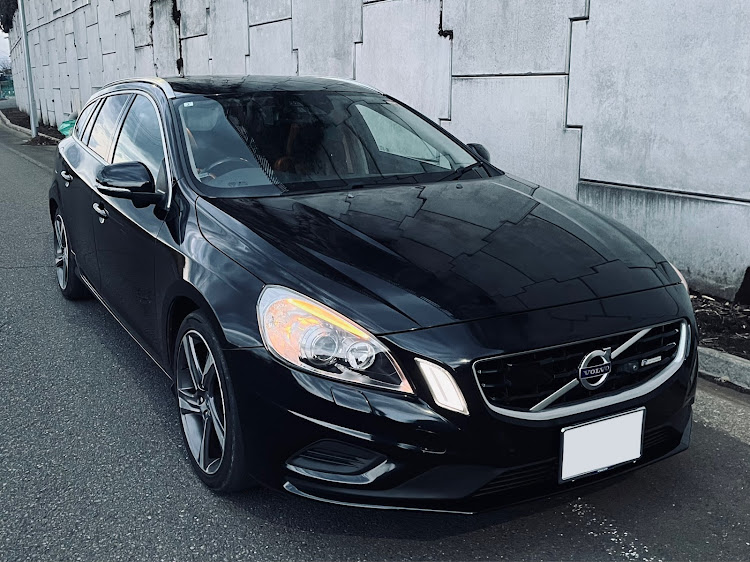 V60のステーションワゴン・ボルボ V60・VOLVO・愛車・キャンプに関するカスタム事例の投稿画像1枚目