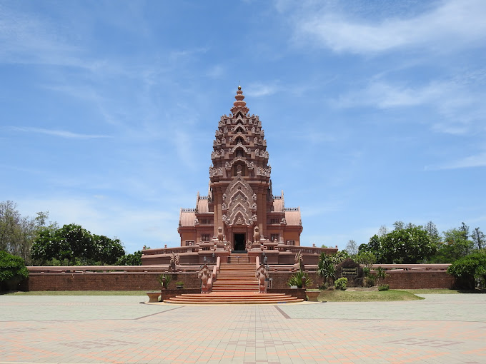 Wat Pa Khao Noi