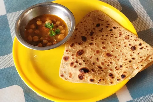 Tawa Paratha & Veg Curry